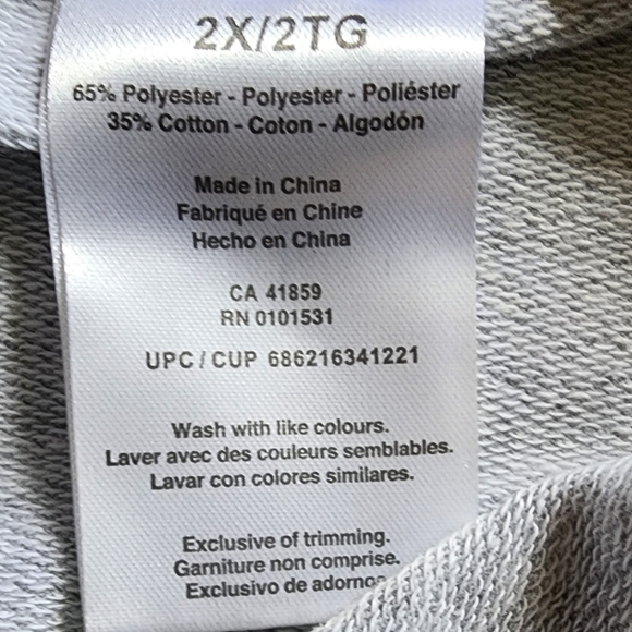 NEW Without Tags Grey Cropped Weekend Warrior Women's Sweatshirt 2X - Picture 5 of 5